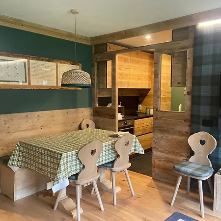 Cortina Center House *